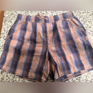 Pendleton Women's Blue and Tan Plaid Cargo Shorts